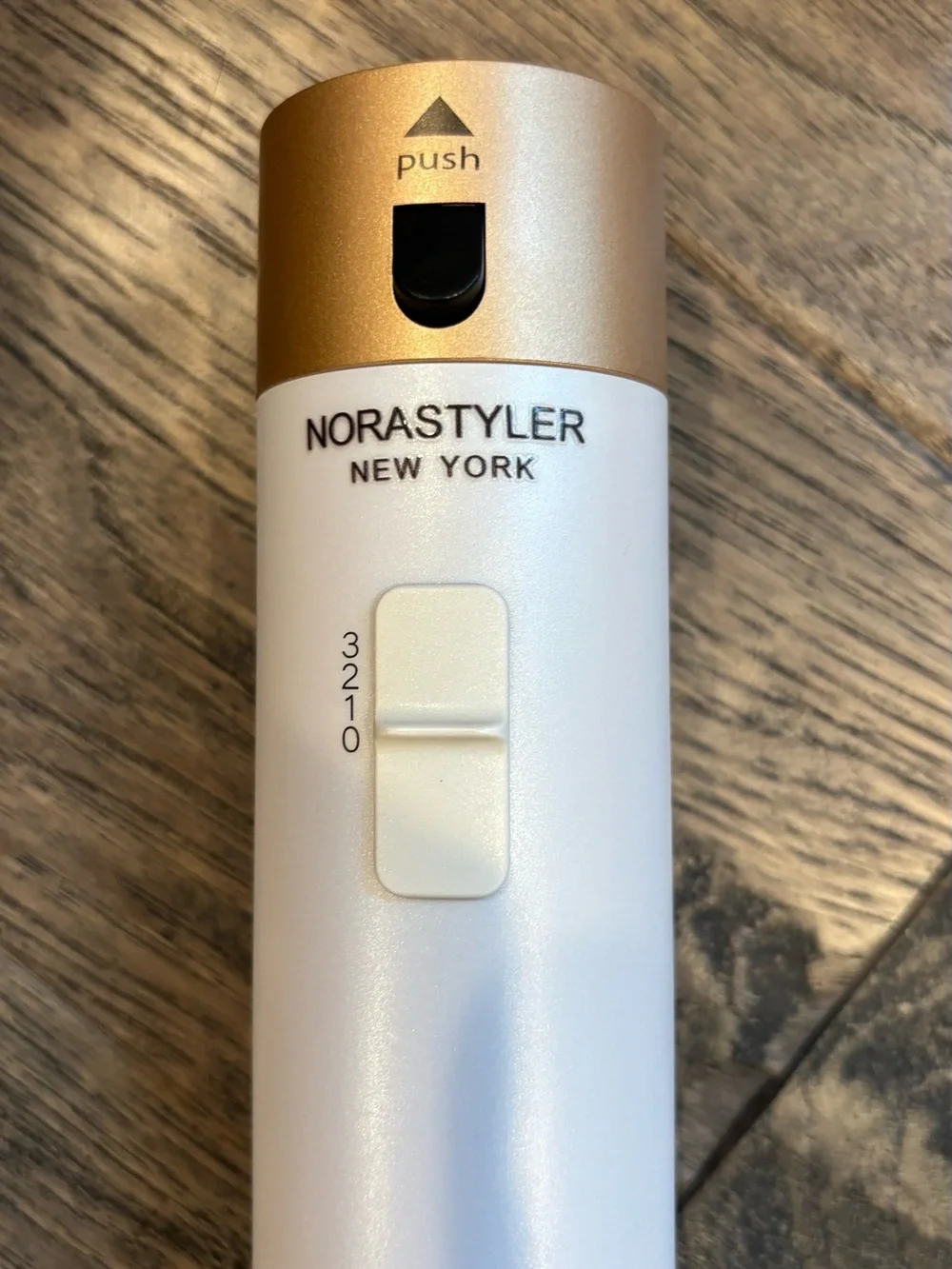 5-in-1 Nora Styler Hair Dryer Brush - White & Gold
